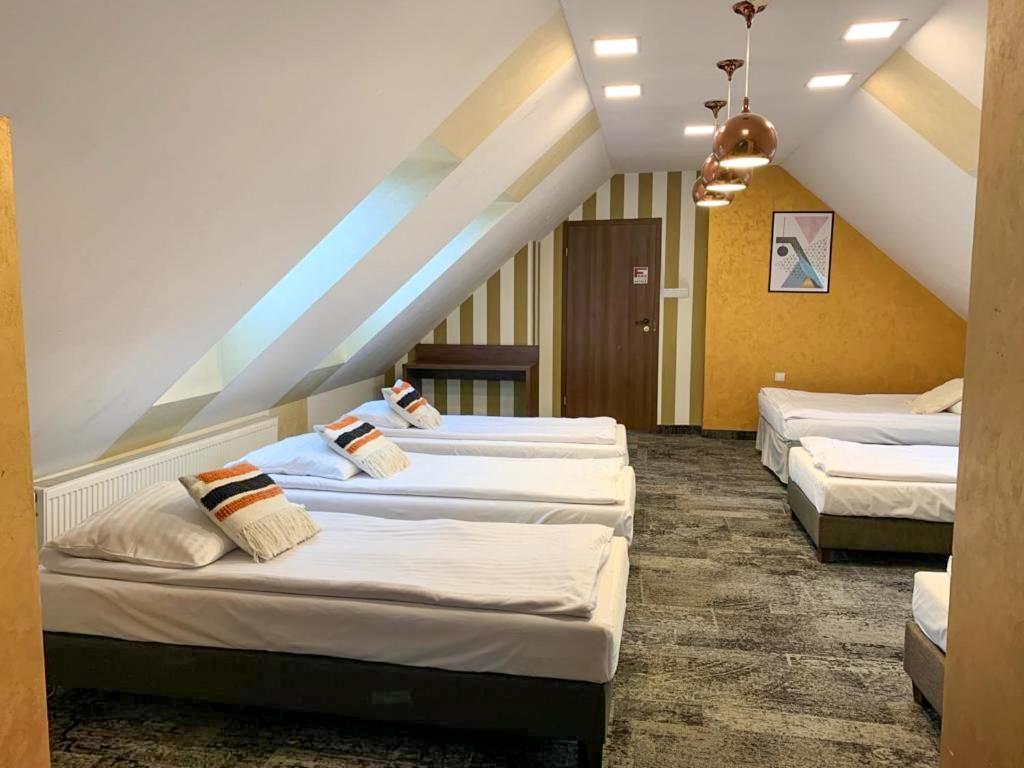 Fero Express Klimatyzowane Ac Hotel Krakau