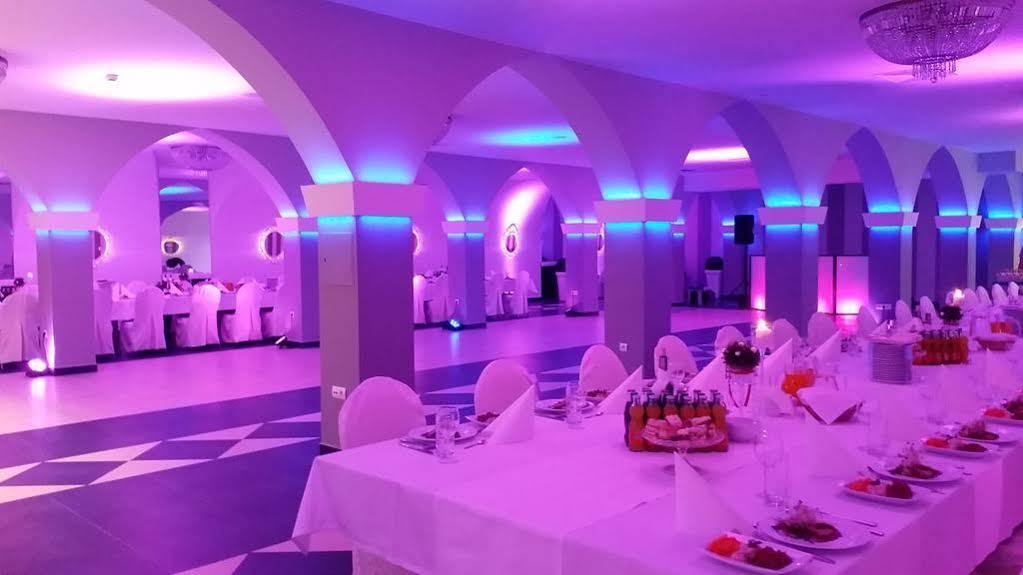 Fero Express Klimatyzowane Ac Hotel Krakau